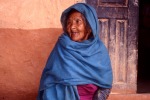 ritratto di anziana nepalese, di marsabb