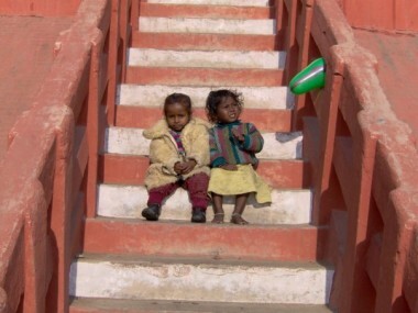 piccole indiane a Varanasi