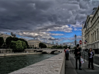 se promener le long de la Seine